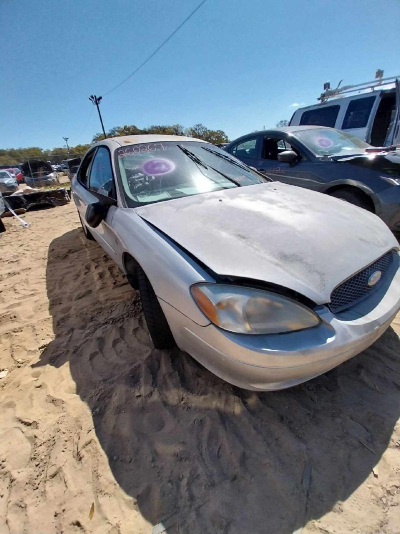 2005 FORD Taurus