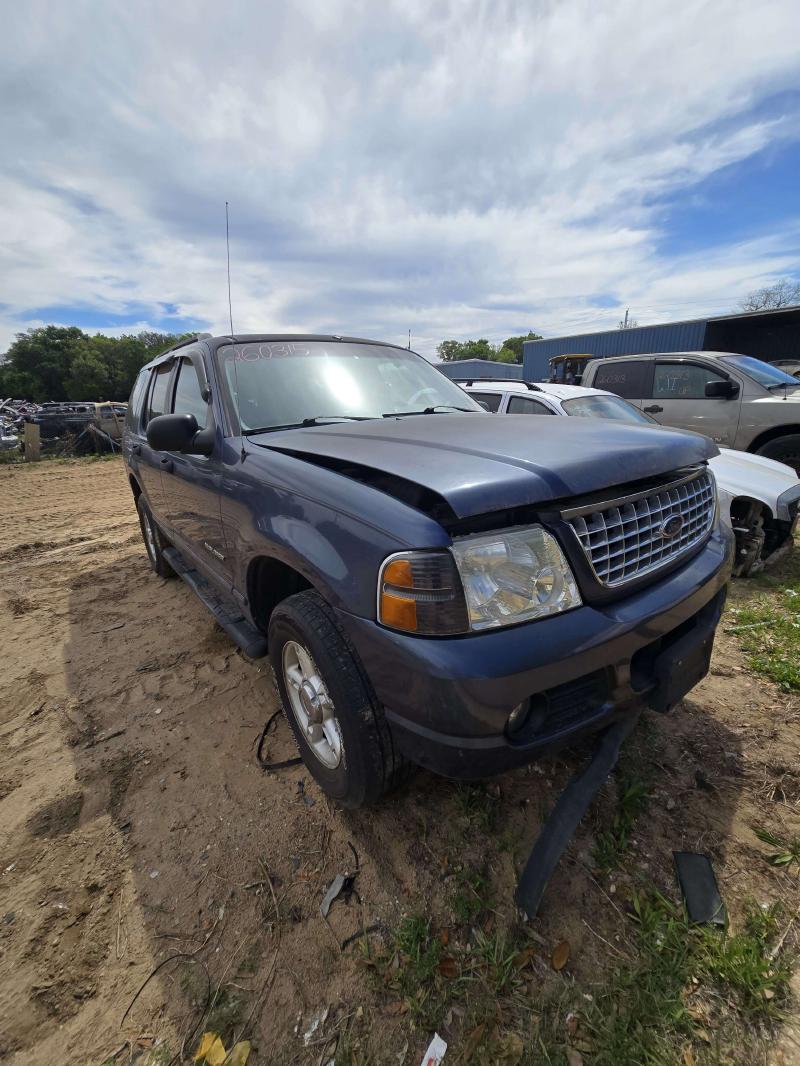 2004 FORD Explorer