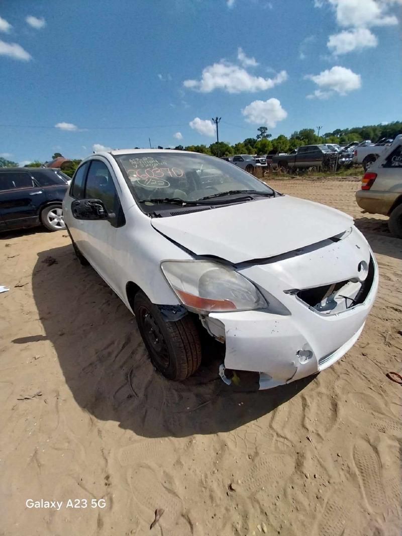 2009 TOYOTA Yaris