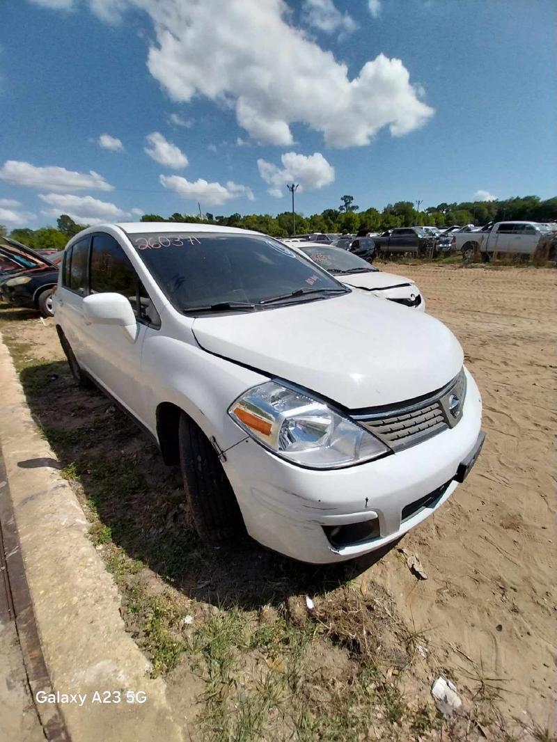 2009 NISSAN Versa