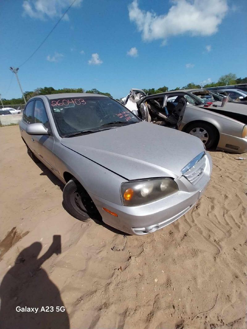 2004 HYUNDAI Elantra