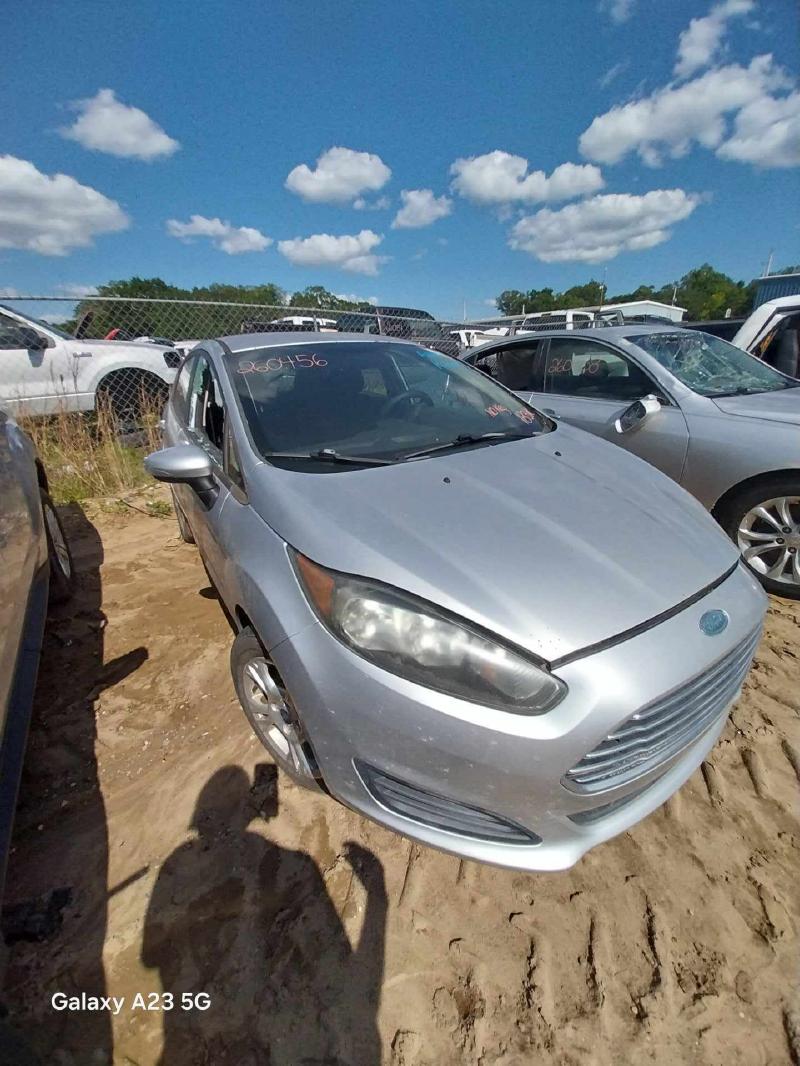 2015 FORD Fiesta