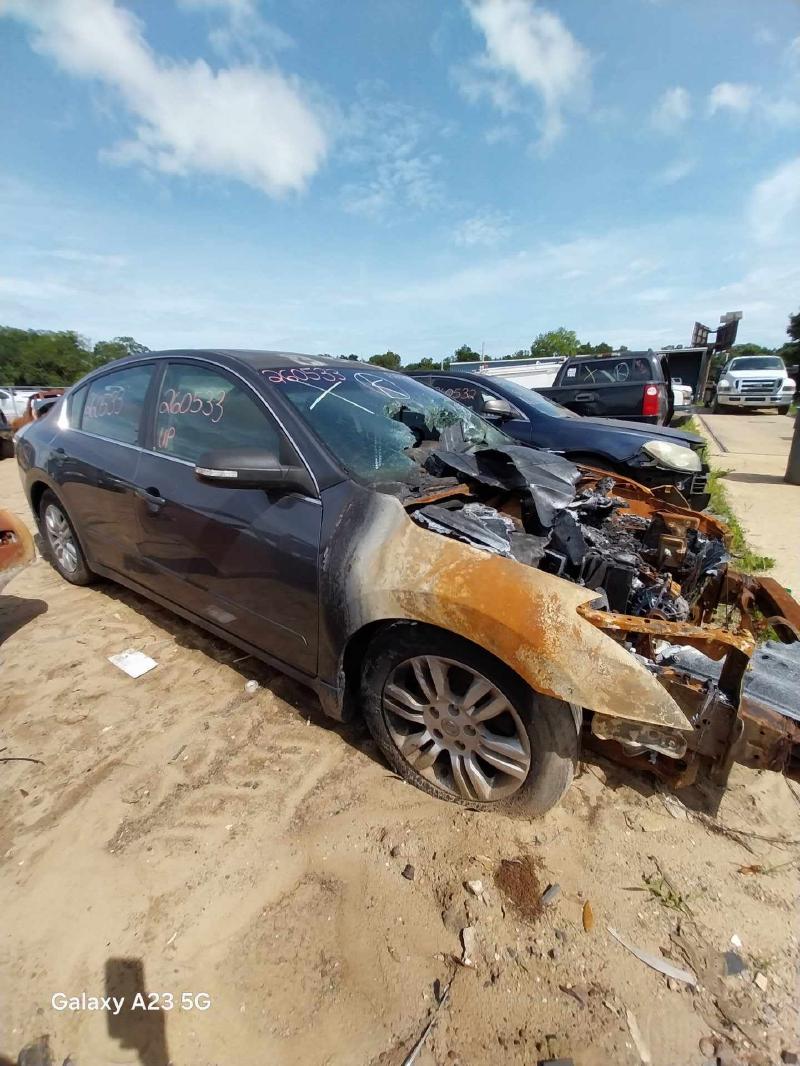 2010 NISSAN Altima