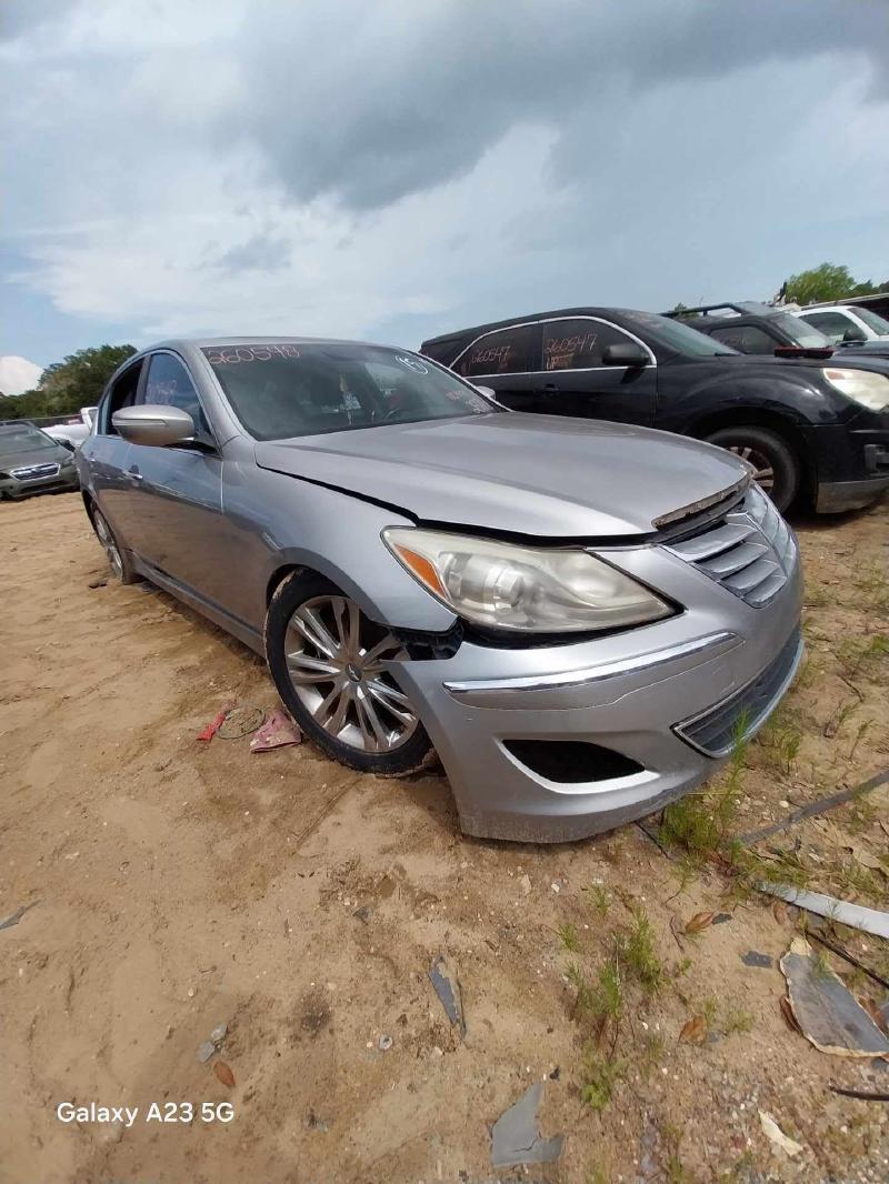 2012 HYUNDAI Genesis