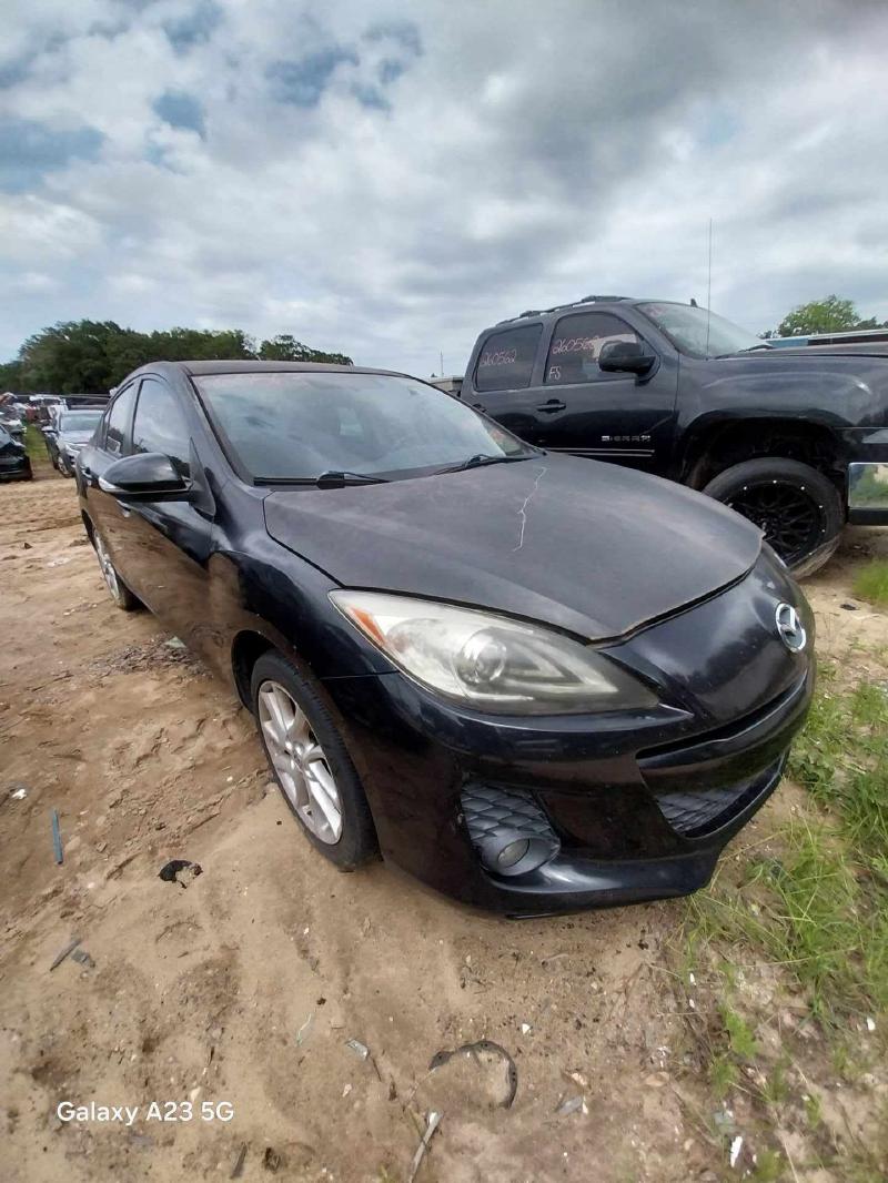 2012 MAZDA Mazda3