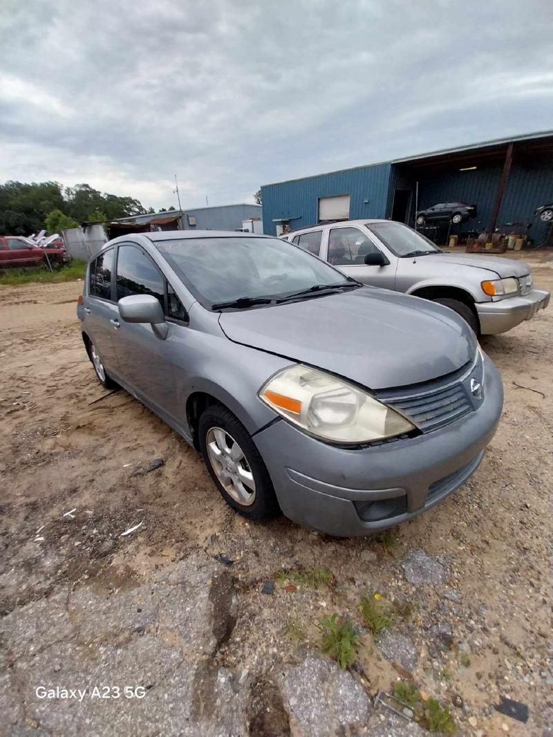 2008 NISSAN Versa