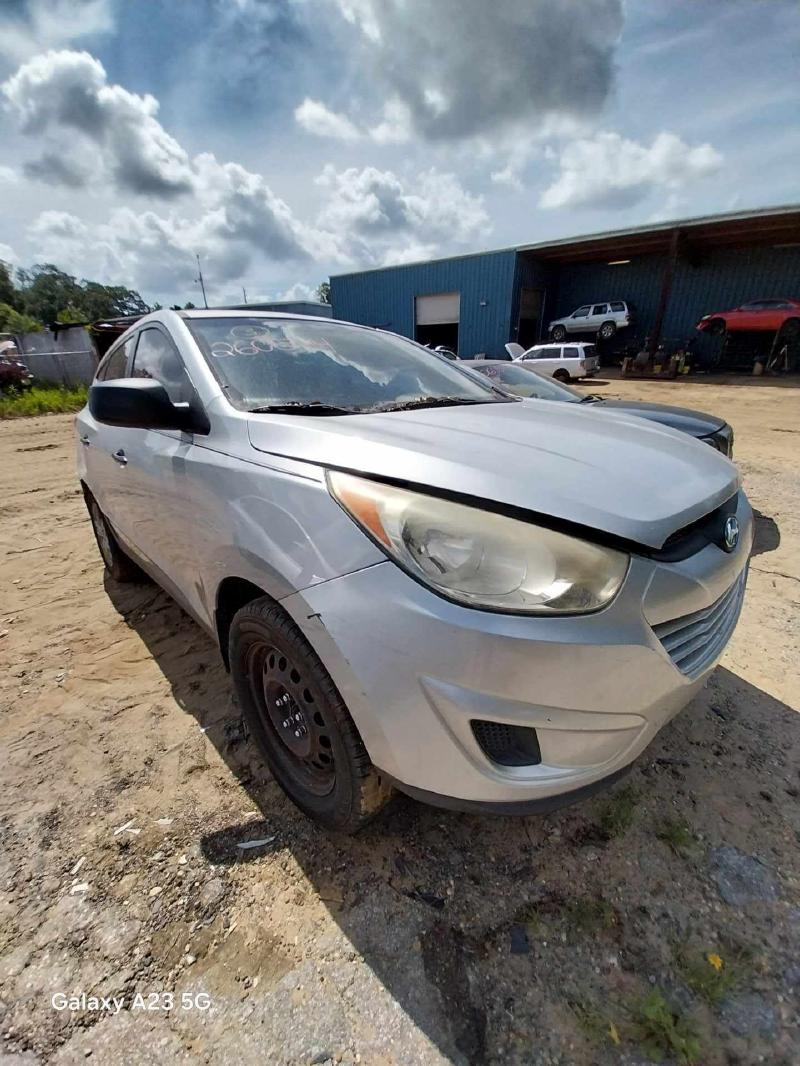 2012 HYUNDAI Tucson