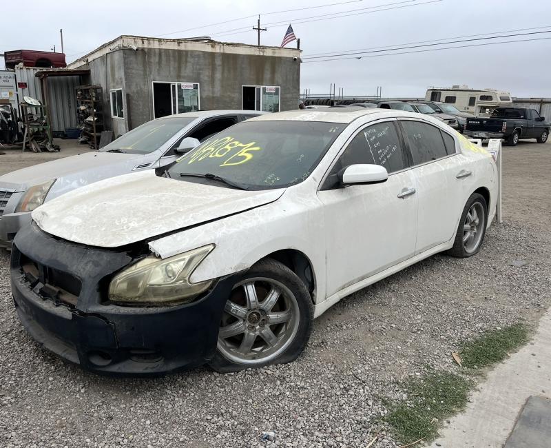 2011 NISSAN Maxima