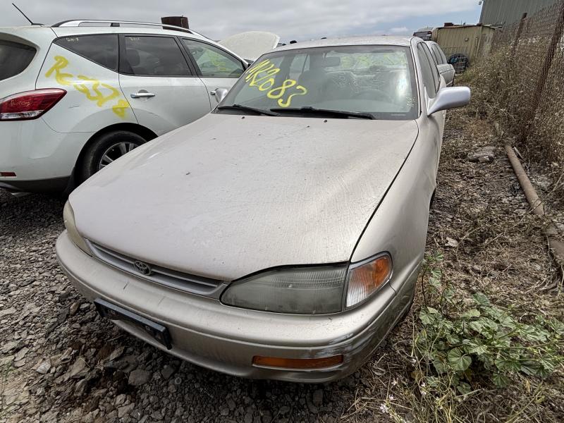 1996 TOYOTA Camry