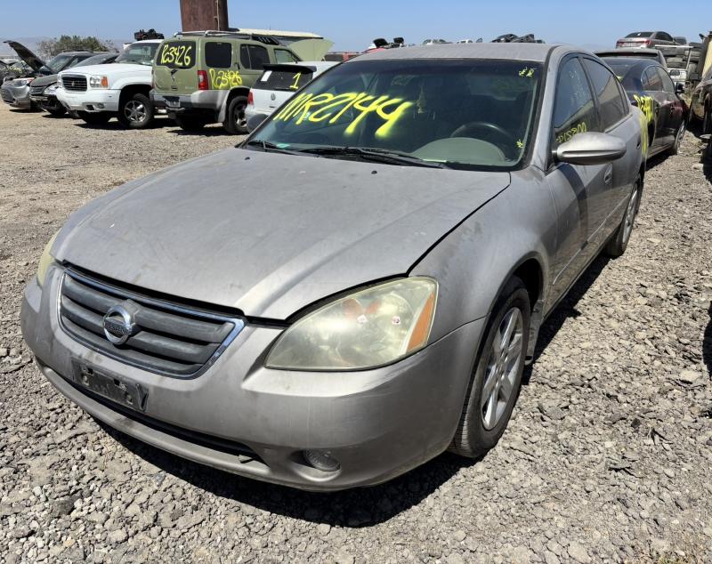 2003 NISSAN Altima