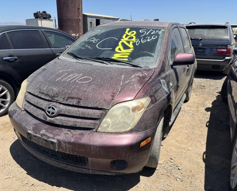 2004 TOYOTA Scion xA