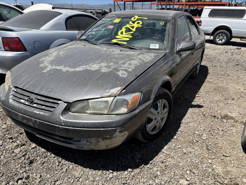 2000 TOYOTA Camry