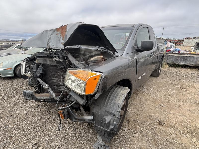 2013 NISSAN Titan
