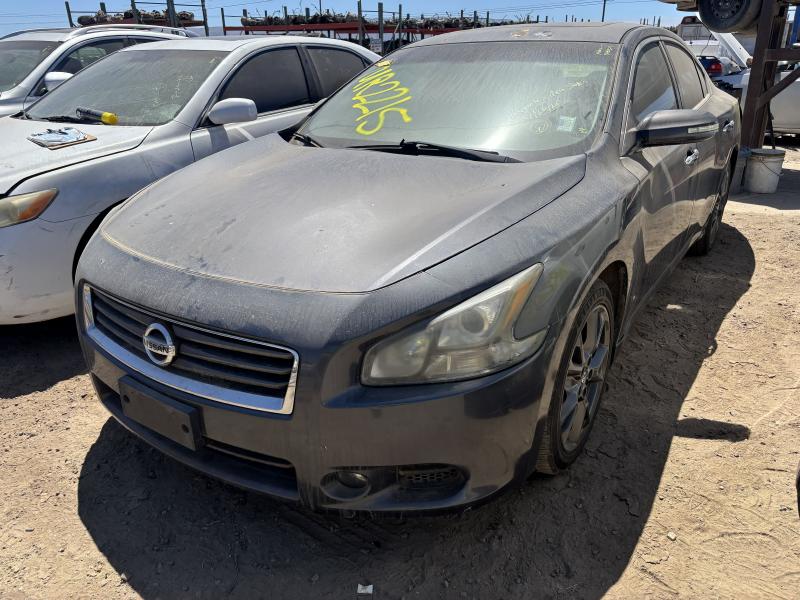 2012 NISSAN Maxima