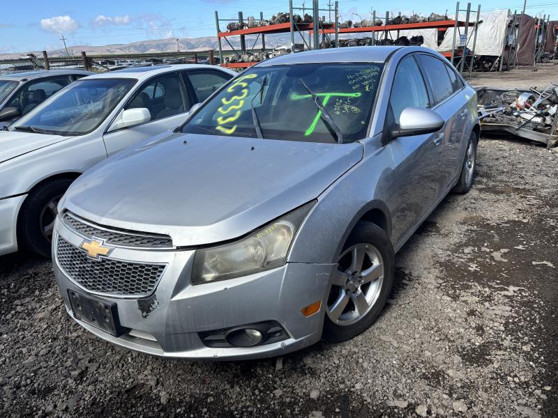 2013 CHEVROLET Cruze
