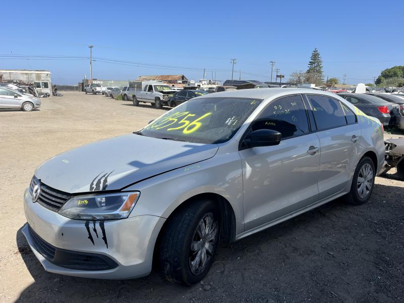 2012 VOLKSWAGEN Jetta