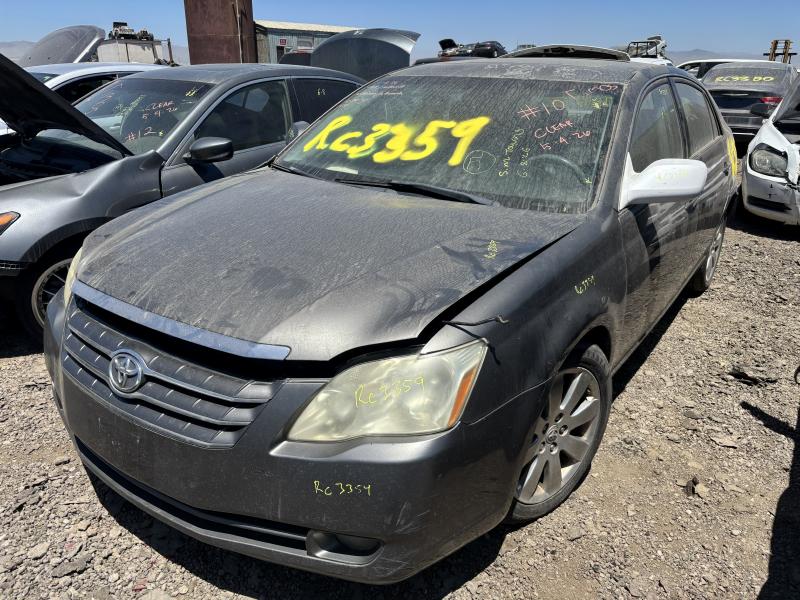 2005 TOYOTA Avalon