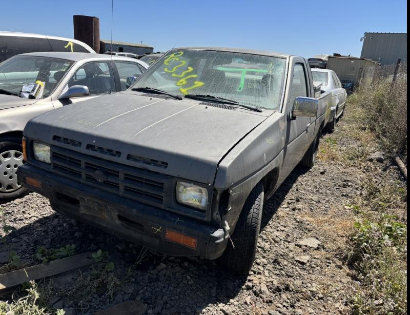 1986 NISSAN Pickup
