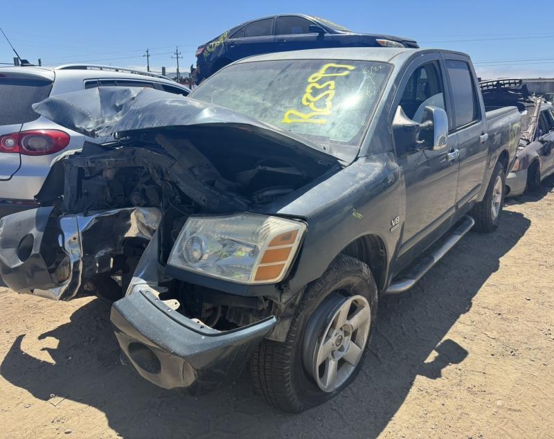 2004 NISSAN Titan