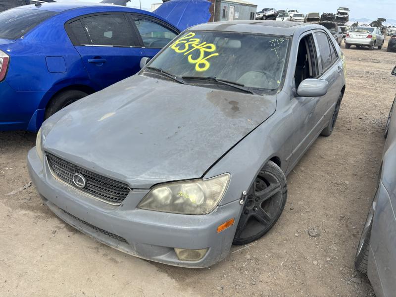 2005 LEXUS Is