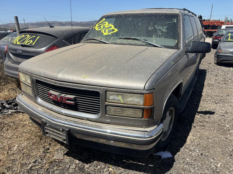 1999 GMC Suburban