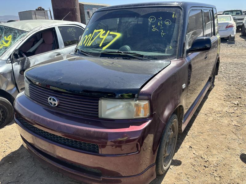 2005 TOYOTA Scion xB