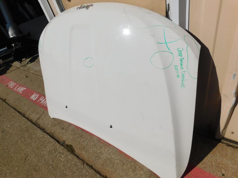 2018 Jeep Grand Cherokee Hood AssemblyStock